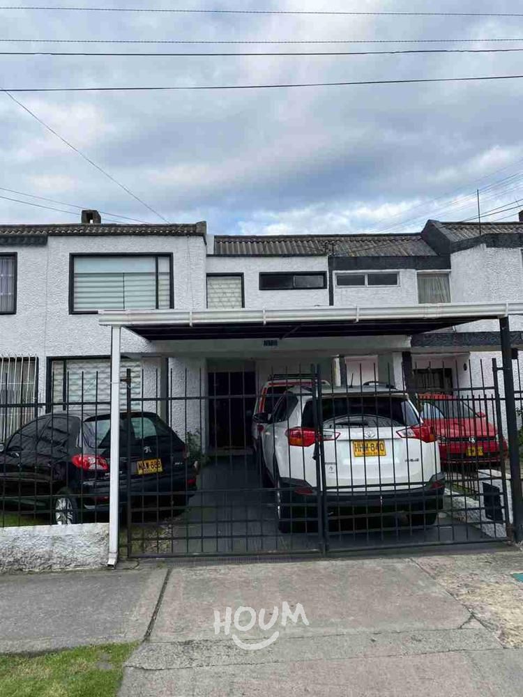 Casa en venta Cundinamarca Bogotá Santa Rosa 138 m2 Habitaciones 3 Baños 3 Garajes 2 Precio $870000000