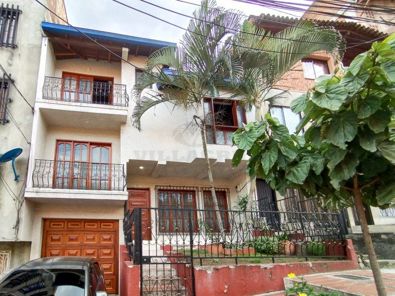 Casa en arriendo Antioquia Medellín Progreso 270 m2 Habitaciones 5 Baños 5 Garajes 1 Precio $7000000
