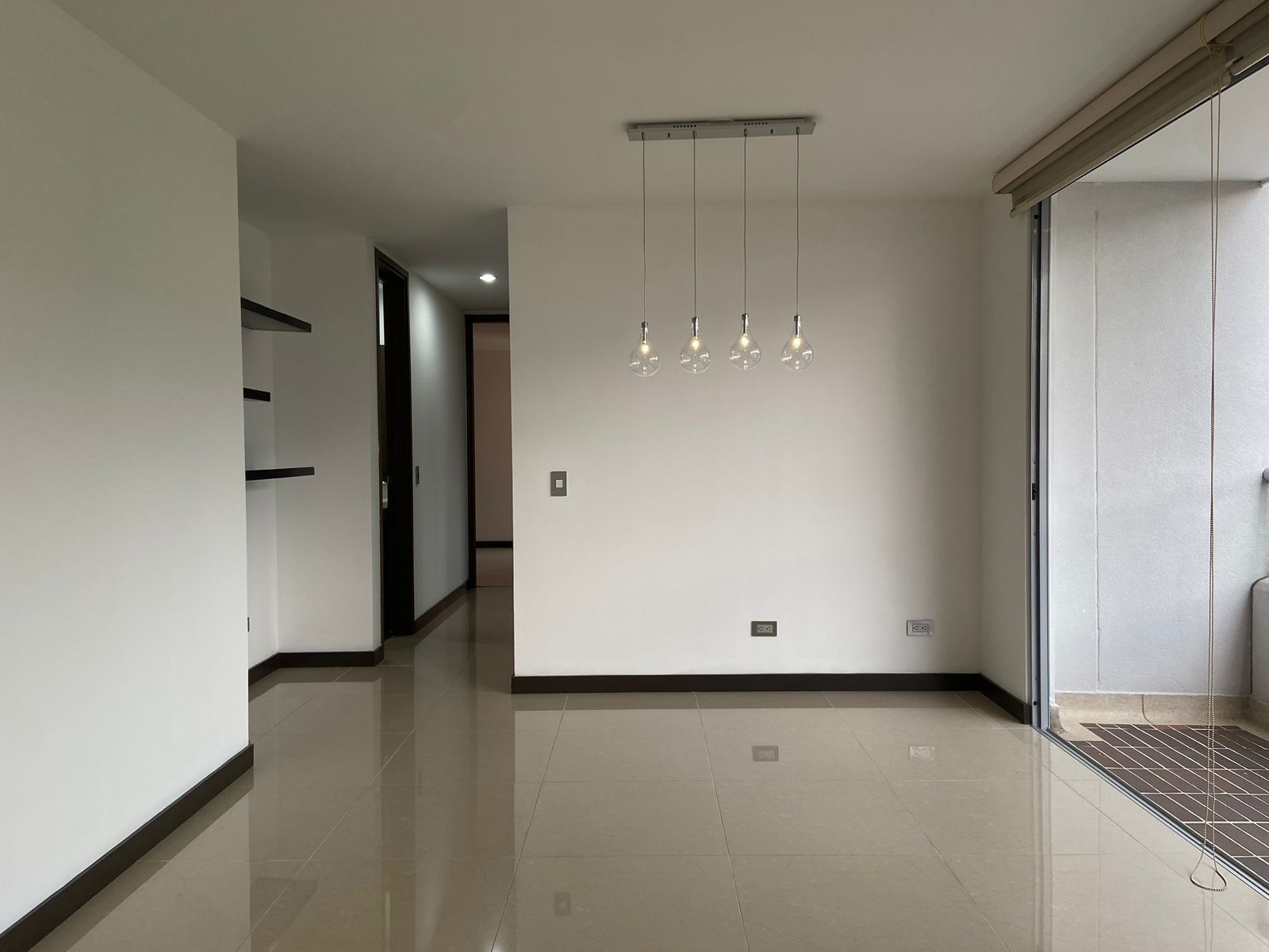 Apartamento en arriendo Antioquia Sabaneta Cañaveralejo 84 m2 Habitaciones 3 Baños 2 Garajes 3 Precio $3750000