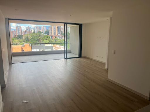 Apartamento en venta Antioquia Envigado La Inmaculada 128 m2 Habitaciones 3 Baños 6 Garajes 3 Precio $1100000000