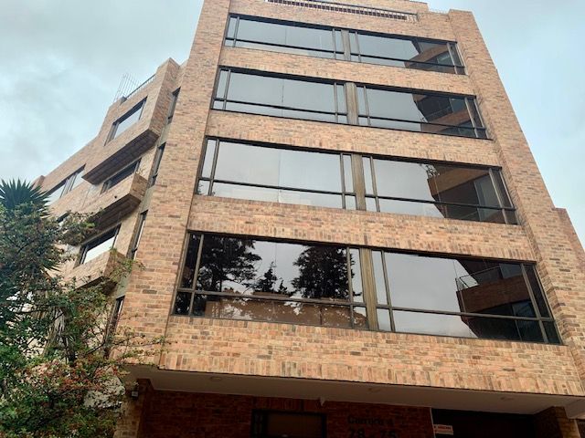 Apartamento en arriendo Cundinamarca Bogotá Los Rosales 200 m2 Habitaciones 3 Baños 4 Garajes 3 Precio $9440000