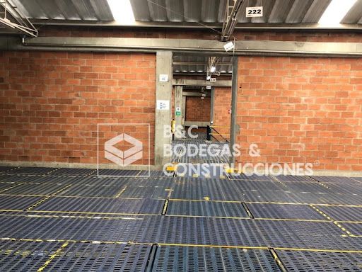 Bodega en arriendo Antioquia Itagüí Zona Industrial No 1 470 m2 Habitaciones 0 Baños 4 Garajes 1 Precio $19500000