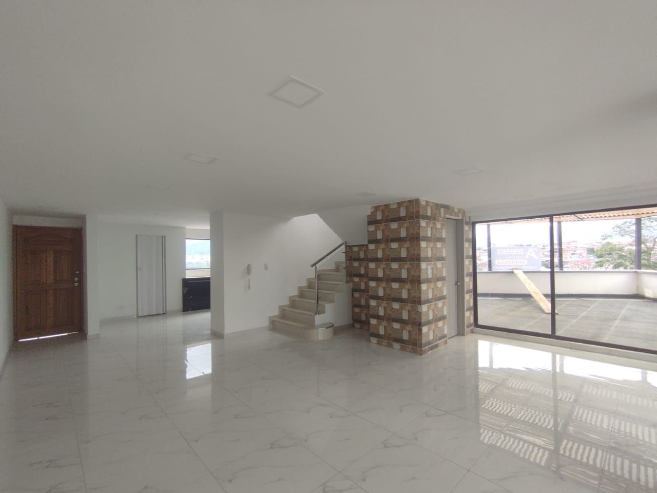 Apartamento en arriendo Risaralda Pereira Los Alpes 183 m2 Habitaciones 3 Baños 2 Garajes 3 Precio $4500000