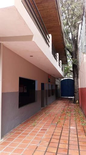 Edificio en arriendo Valle Del Cauca Cali San Fernando Viejo 2150 m2 Habitaciones 15 Baños 12 Garajes 0 Precio $30000000