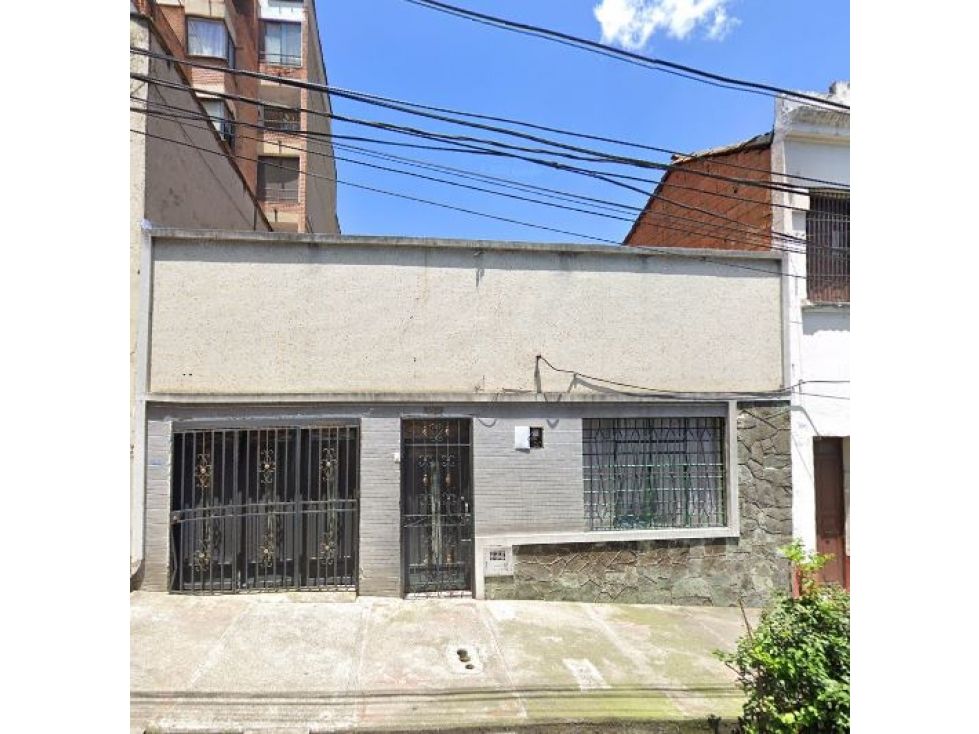 Casa en venta Antioquia Medellín Jesus Nazareno 270 m2 Habitaciones 4 Baños 4 Garajes 3 Precio $1100000000