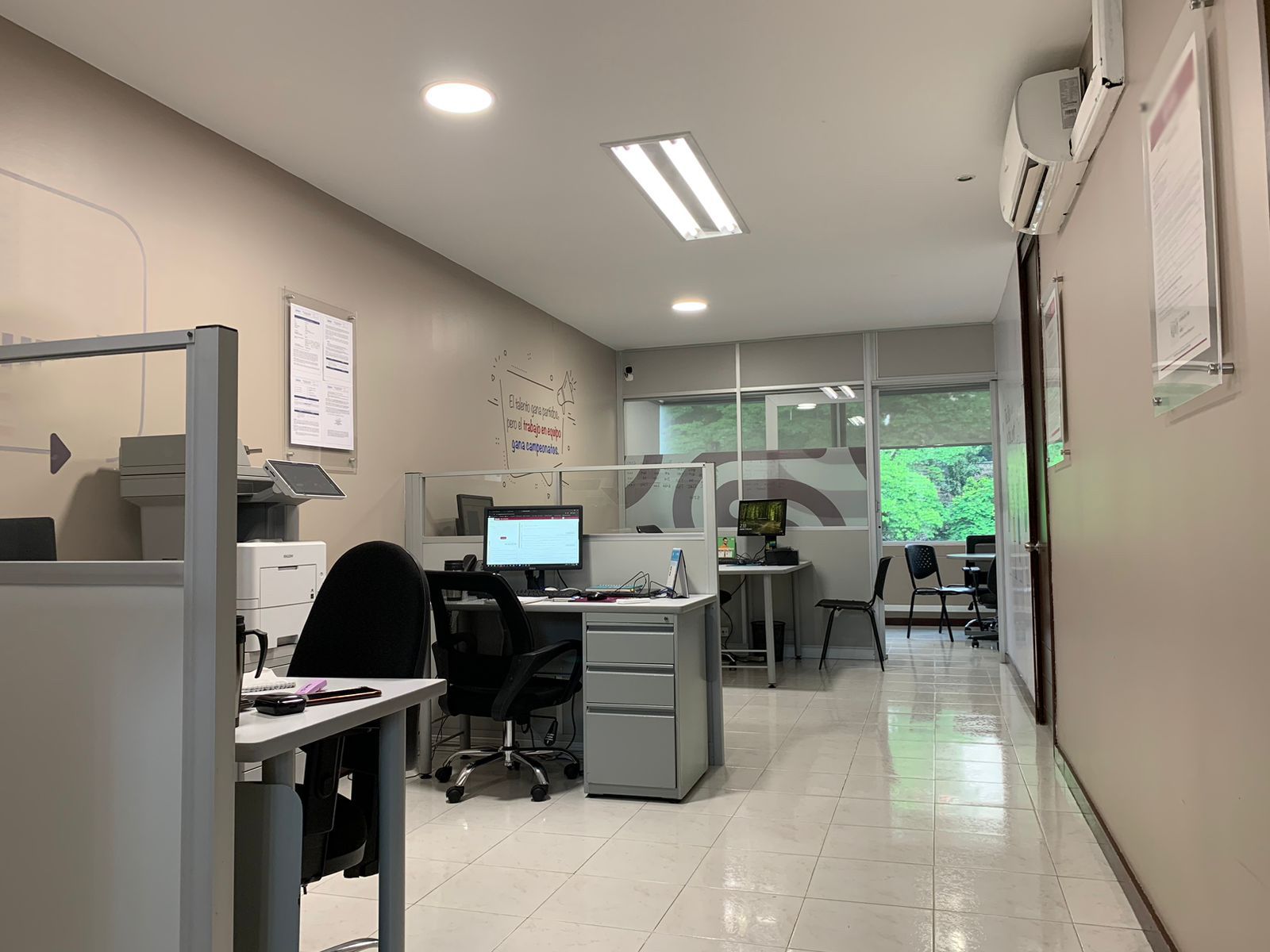 Oficina en arriendo o venta Antioquia Medellín Villa Carlota 45 m2 Habitaciones 0 Baños 0 Garajes 2 Precio venta $465000000 Precio arriendo $3600000