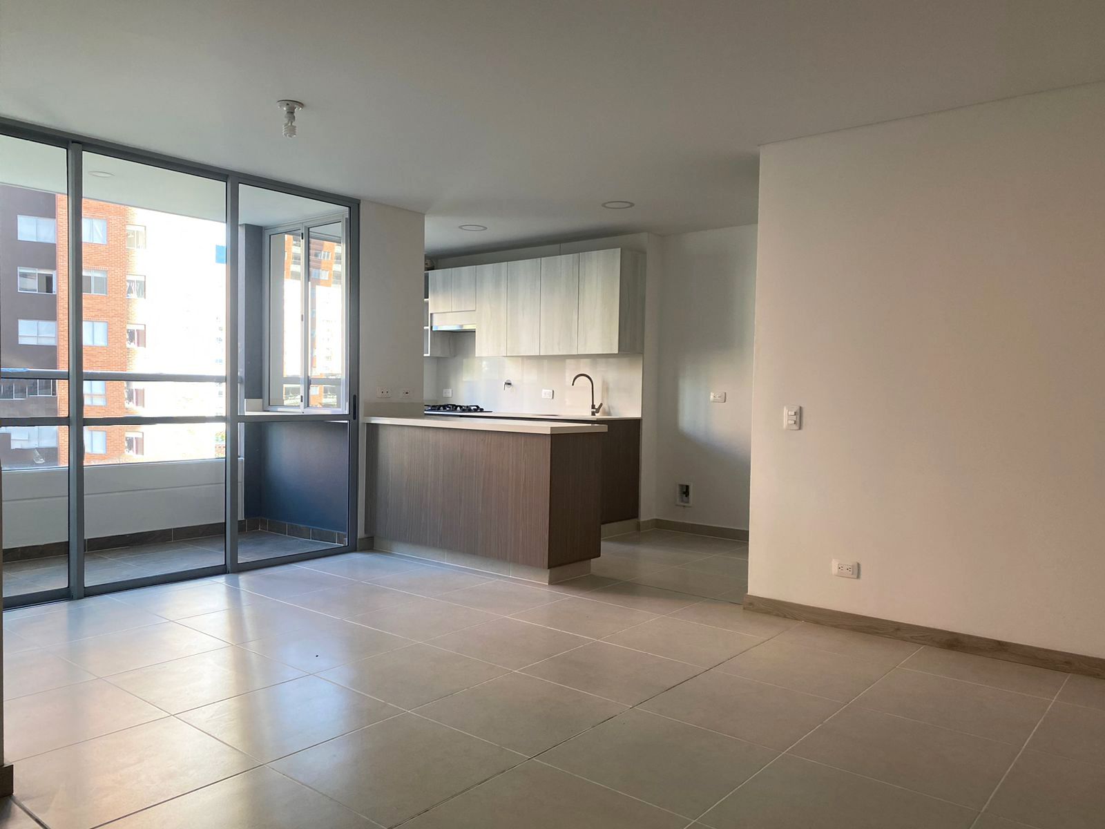 Apartamento en arriendo Antioquia Envigado Loma Del Atravesado 90 m2 Habitaciones 3 Baños 4 Garajes 3 Precio $4650000