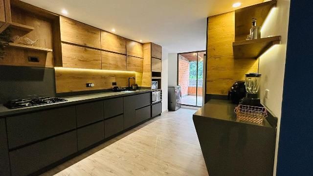 Apartamento en arriendo Antioquia Medellín Medellín 148 m2 Habitaciones 3 Baños 4 Garajes 3 Precio $6000000