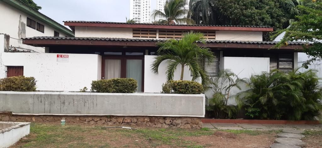 Casa en venta Bolívar Cartagena Manga 260 m2 Habitaciones 4 Baños 2 Garajes 1 Precio $2700000000