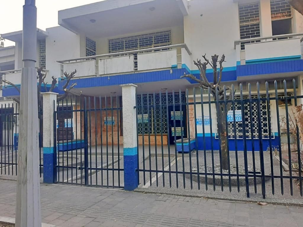 Casa en arriendo Córdoba Montería Chuchurubí 567 m2 Habitaciones 10 Baños 6 Garajes 2 Precio $8000000