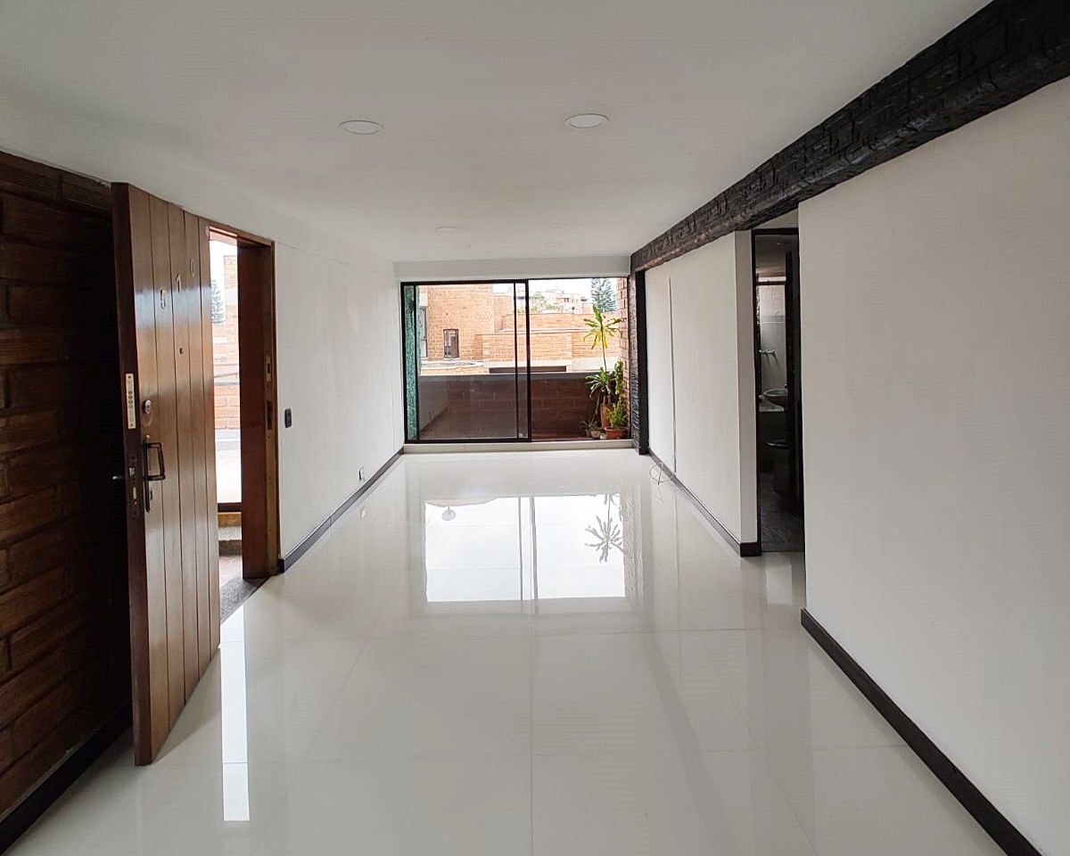 Apartamento en arriendo Antioquia Medellín La Mota 105 m2 Habitaciones 3 Baños 2 Garajes 2 Precio $3000000