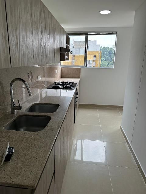 Apartamento en arriendo Antioquia Medellín Medellín 130 m2 Habitaciones 3 Baños 4 Garajes 3 Precio $6400000