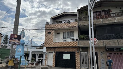 Edificio en venta Antioquia Bello La Milagrosa 298 m2 Habitaciones 9 Baños 8 Garajes 1 Precio $600000000