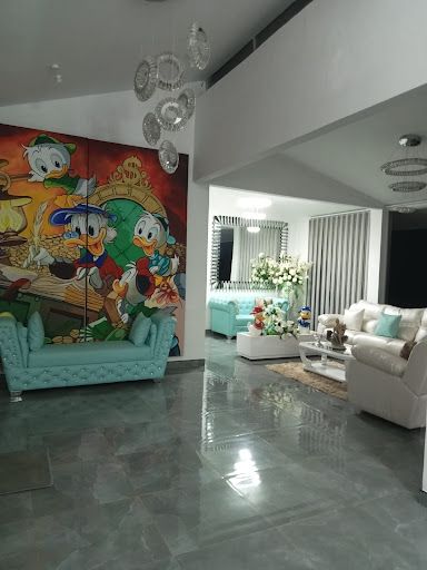 Casa en arriendo Risaralda Pereira Pereira 450 m2 Habitaciones 7 Baños 9 Garajes 4 Precio $7500000