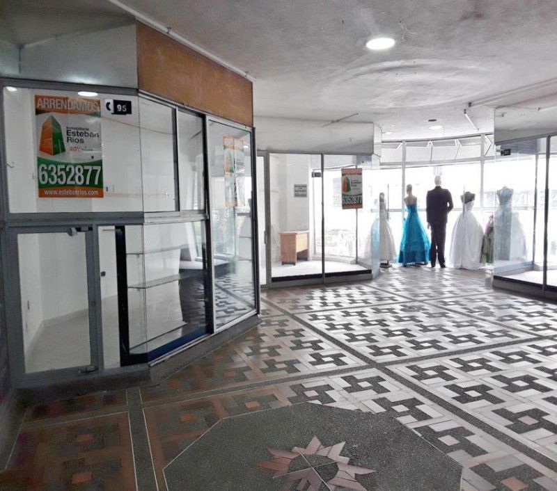 Local en arriendo Santander Bucaramanga Centro 10 m2 Habitaciones 0 Baños 0 Garajes 0 Precio $738000