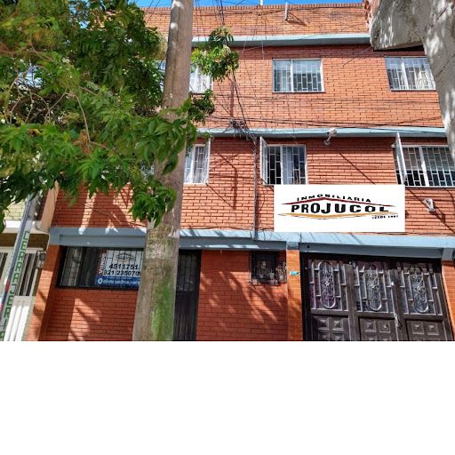 Casa en venta Cundinamarca Bogotá Timiza 276 m2 Habitaciones 13 Baños 6 Garajes 1 Precio $550000000