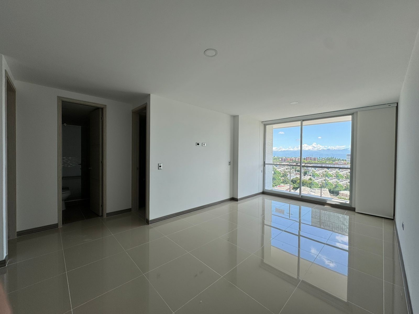 Apartamento en arriendo Risaralda Pereira La Villa 70 m2 Habitaciones 2 Baños 2 Garajes 2 Precio $2600000