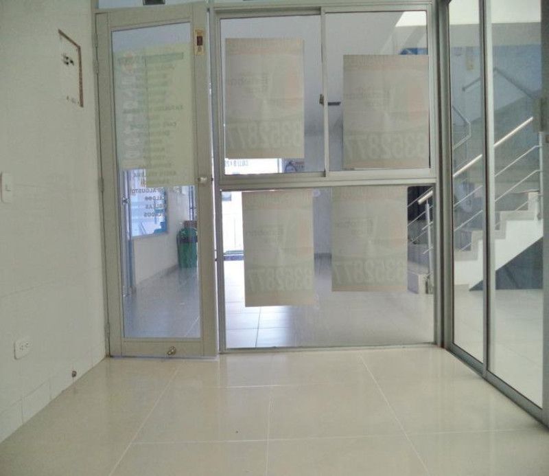 Local en arriendo Santander Bucaramanga Universidad 15 m2 Habitaciones 0 Baños 0 Garajes 0 Precio $1400000