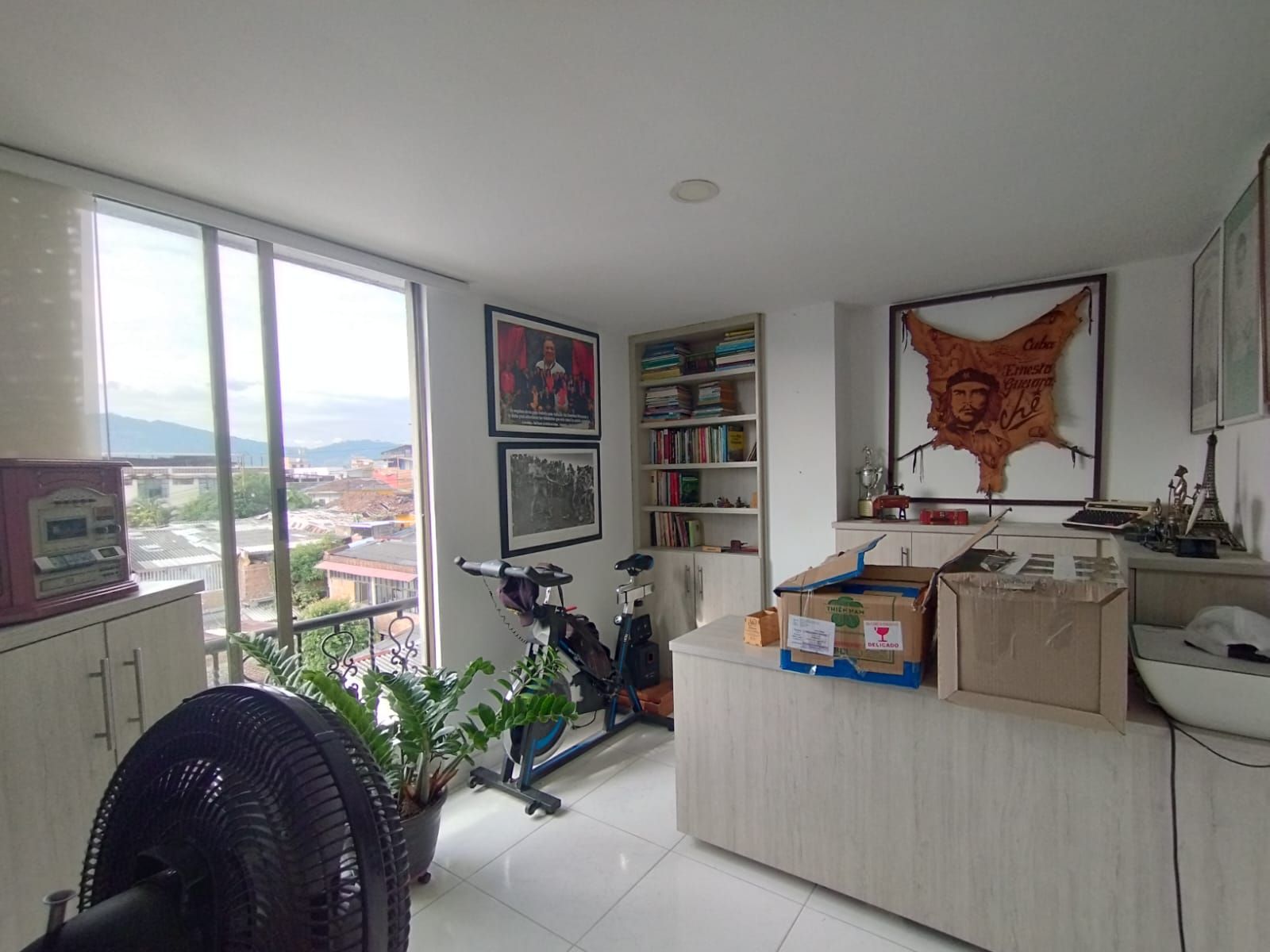 Apartamento en arriendo Risaralda Pereira Circunvalar 120 m2 Habitaciones 2 Baños 4 Garajes 2 Precio $2300000