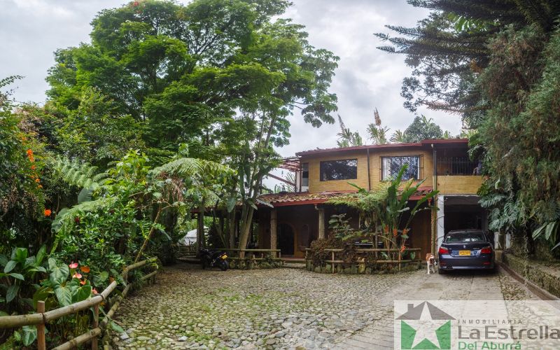 Casa en venta Antioquia La Estrella La Estrella 865 m2 Habitaciones 6 Baños 5 Garajes 0 Precio $965000000