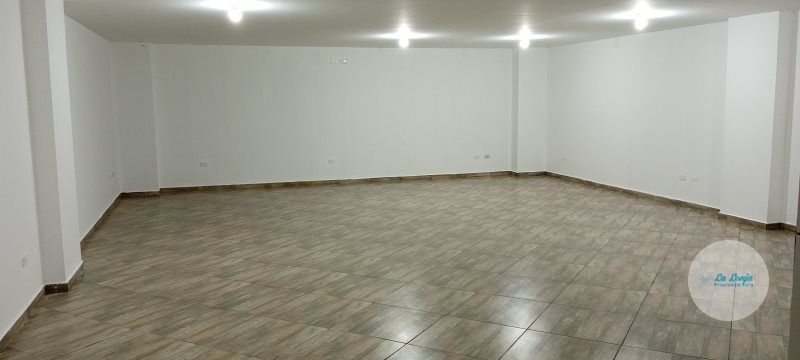 Local en arriendo Antioquia Envigado El Dorado 155 m2 Habitaciones 0 Baños 1 Garajes 0 Precio $9200000