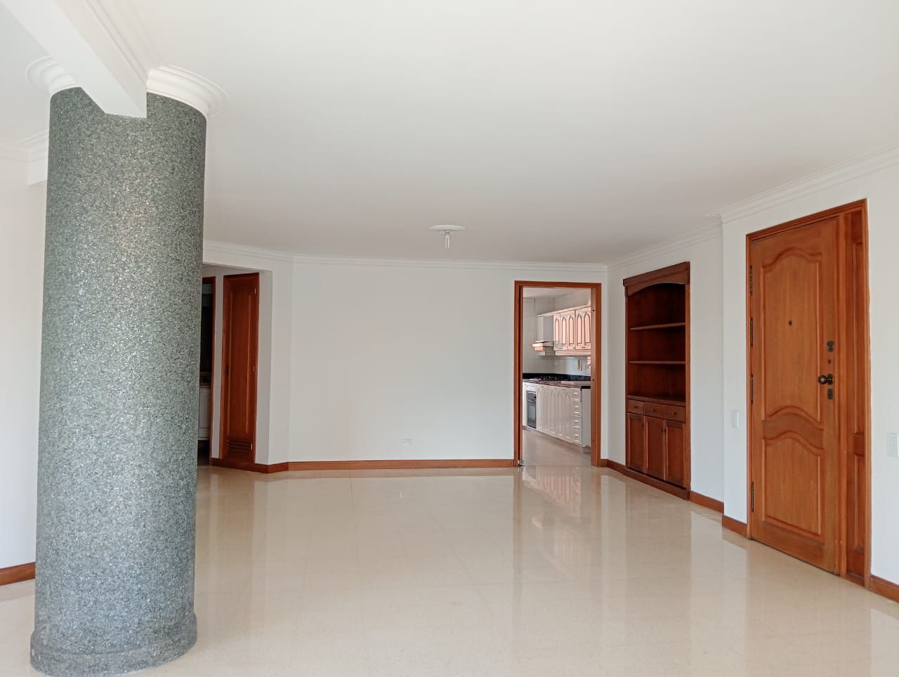 Apartamento en arriendo o venta Antioquia Medellín Laureles 142 m2 Habitaciones 3 Baños 4 Garajes 2 Precio venta $1000000000 Precio arriendo $6000000