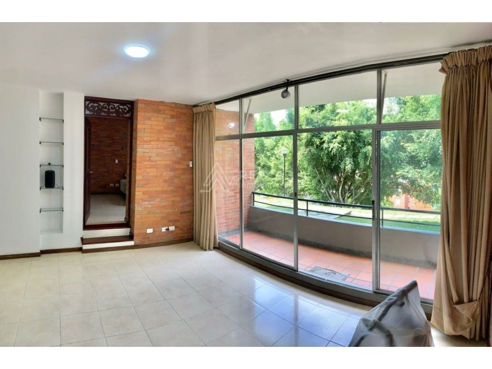Apartamento en venta Risaralda Pereira Los Corales 63 m2 Habitaciones 1 Baños 2 Garajes 1 Precio $265000000