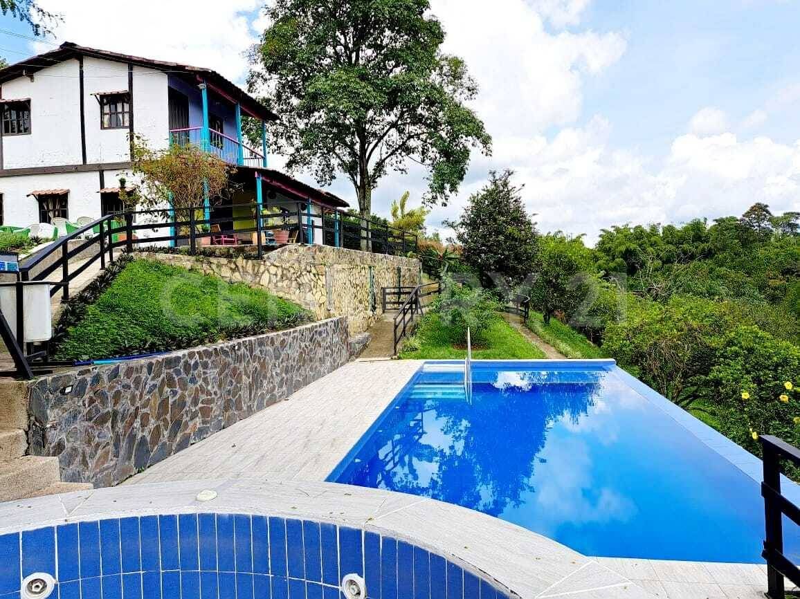Edificio en venta Quindío La Tebaida La Tebaida 434 m2 Habitaciones 12 Baños 23 Garajes 1 Precio $1300000000