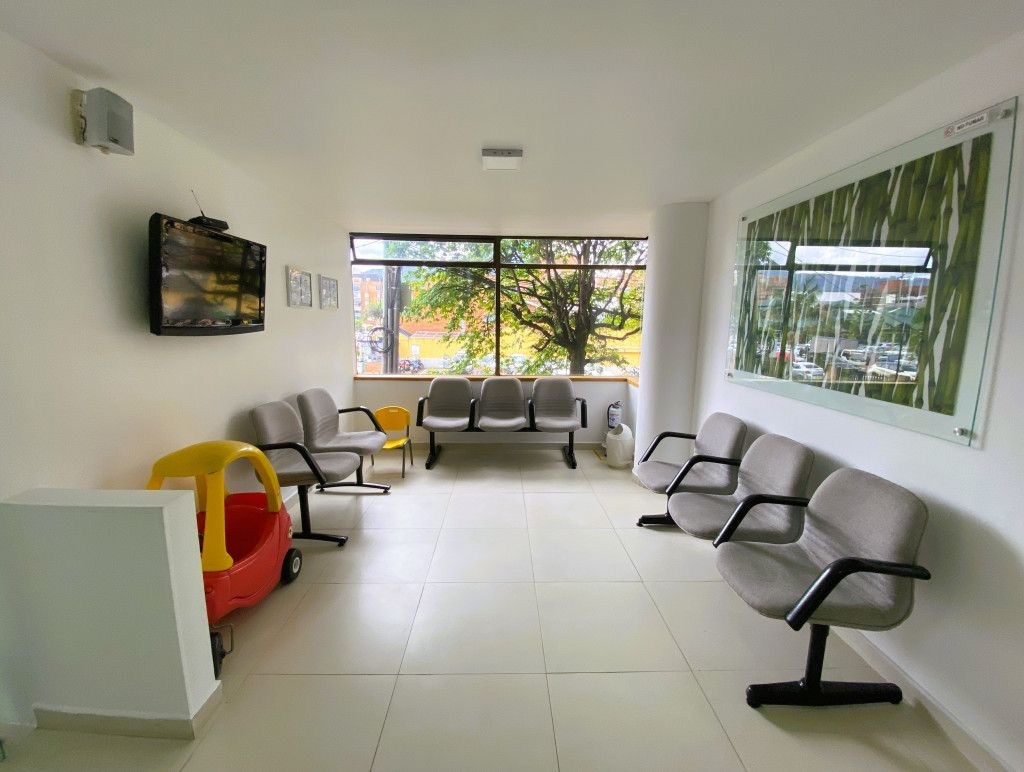 Consultorio en venta Cundinamarca Bogotá Santa Barbara Occidental 110 m2 Habitaciones 0 Baños 1 Garajes 1 Precio $950000000