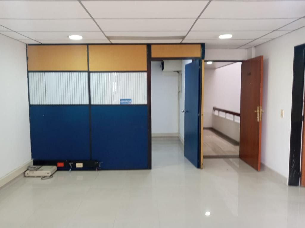 Oficina en venta Cundinamarca Bogotá Lago Gaitan 39 m2 Habitaciones 0 Baños 1 Garajes 1 Precio $220000000