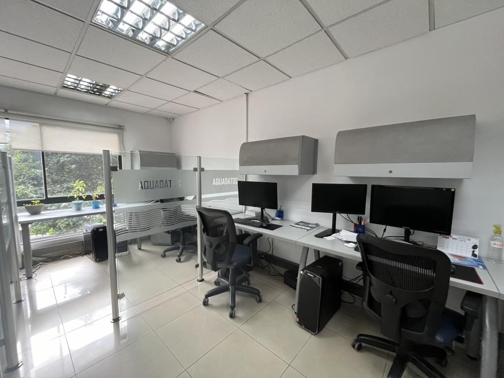 Oficina en venta Cundinamarca Bogotá Santa Barbara Occidental 79 m2 Habitaciones 0 Baños 1 Garajes 2 Precio $580000000