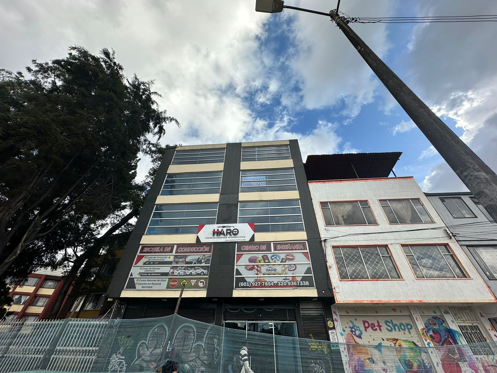 Oficina en arriendo Cundinamarca Bogotá El Penal 170 m2 Habitaciones 0 Baños 2 Garajes 1 Precio $3500000