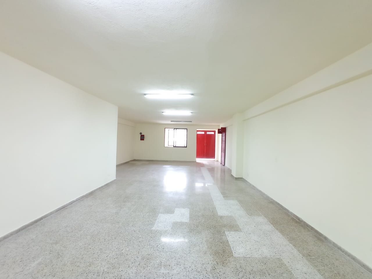 Bodega en arriendo Antioquia Medellín Caribe 138 m2 Habitaciones 0 Baños 3 Garajes 0 Precio $3500000