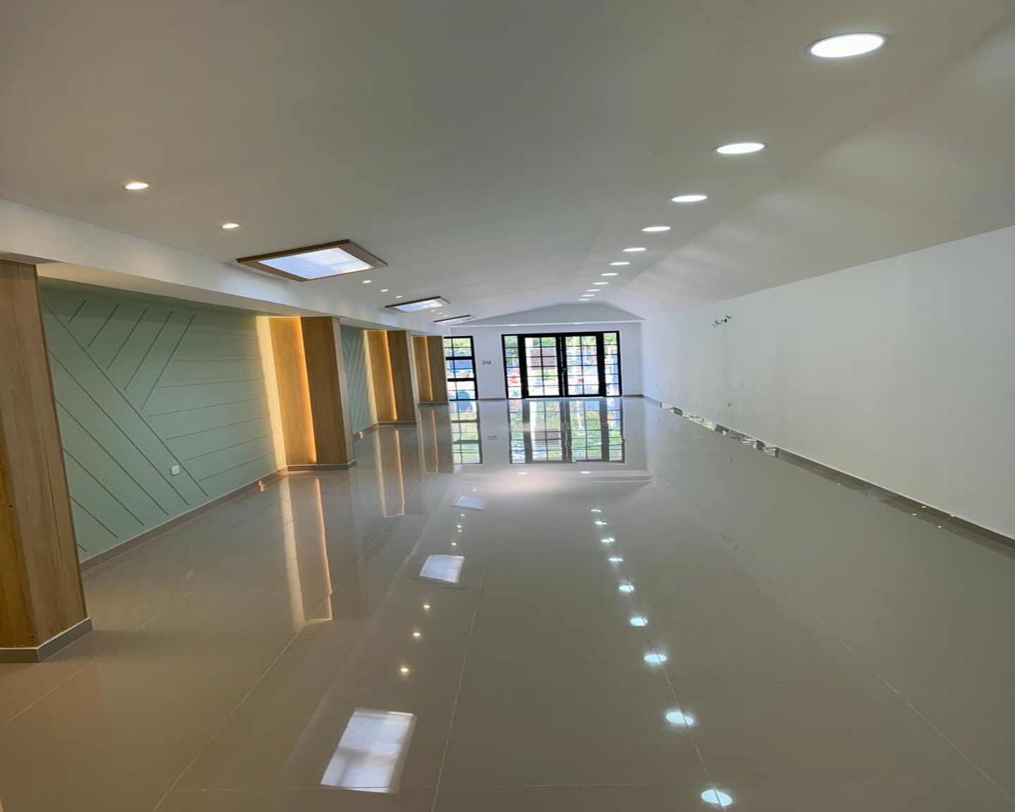 Local en arriendo Atlántico Barranquilla Granadillo 150 m2 Habitaciones 0 Baños 4 Garajes 3 Precio $9000000