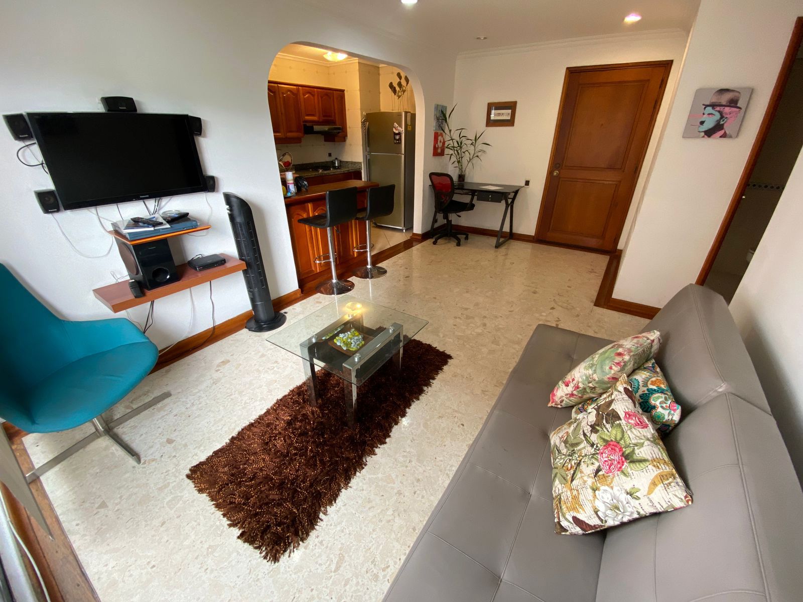 Apartamento en arriendo Antioquia Medellín La Aguacatala 54 m2 Habitaciones 1 Baños 2 Garajes 2 Precio $3350000