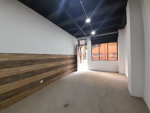 Local en venta Cundinamarca Bogotá Santa Barbara 30 m2 Habitaciones 0 Baños 1 Garajes 0 Precio $250000000