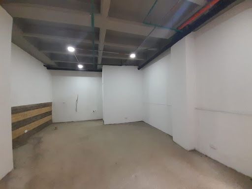 Local en venta Cundinamarca Bogotá Santa Barbara 29 m2 Habitaciones 0 Baños 1 Garajes 0 Precio $250000000