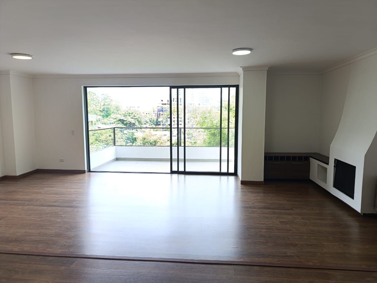 Apartamento en arriendo Antioquia Medellín Los Balsos No1 230 m2 Habitaciones 3 Baños 4 Garajes 3 Precio $7300000