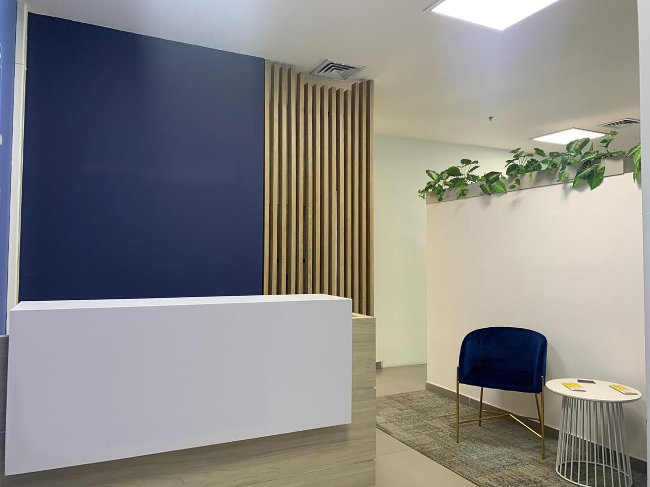 Oficina en arriendo o venta Antioquia Medellín Medellín 102 m2 Habitaciones 0 Baños 10 Garajes 4 Precio venta $1100000000 Precio arriendo $7500000