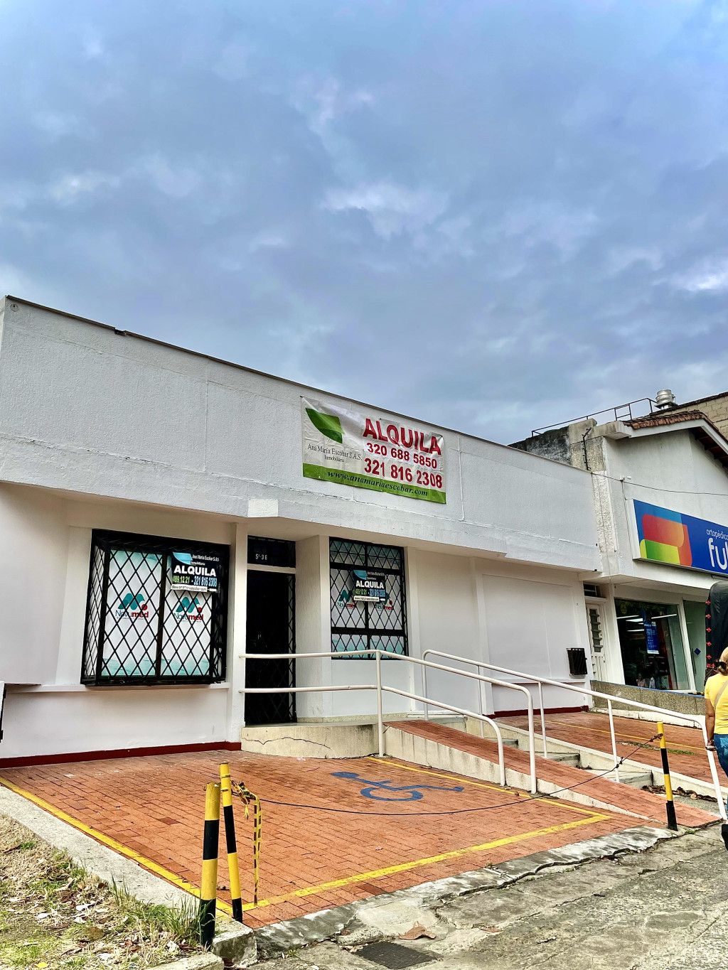 Casa en arriendo Valle Del Cauca Cali Olímpico 254 m2 Habitaciones 10 Baños 8 Garajes 4 Precio $14200000