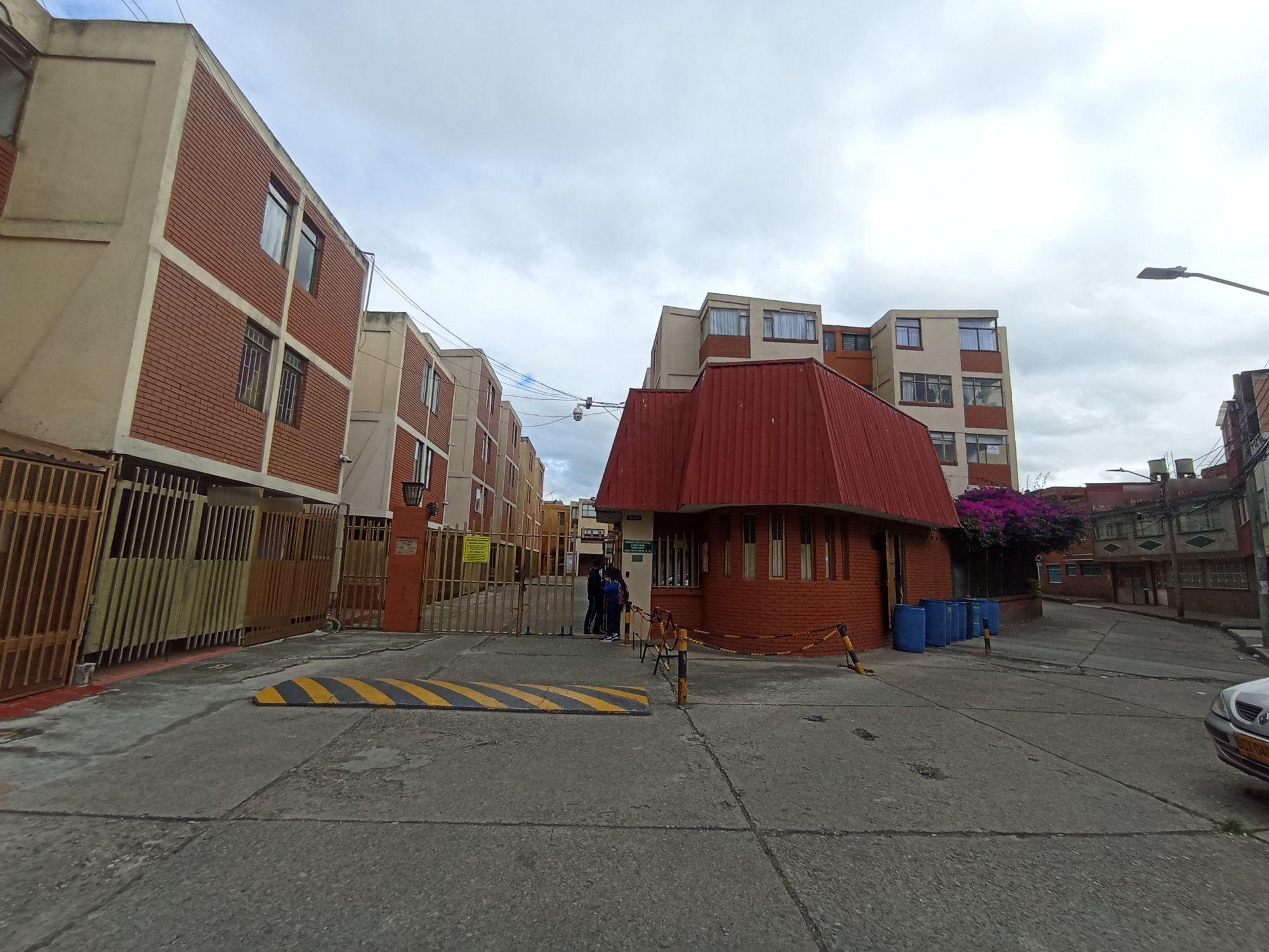 Apartamento en venta Cundinamarca Bogotá Cjr Luna Park 64 m2 Habitaciones 3 Baños 1 Garajes 1 Precio $230000000