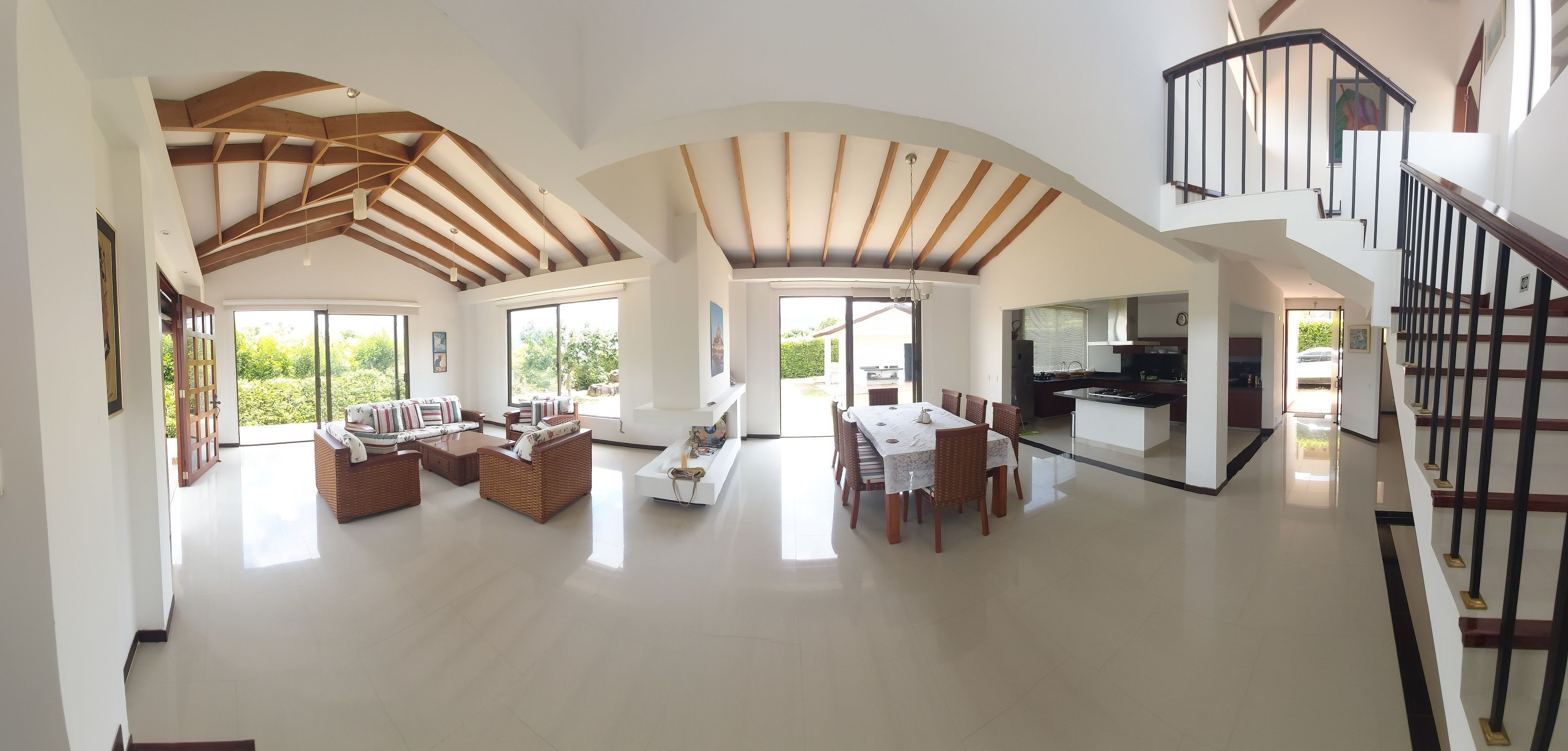 Casa Campestre en venta Cundinamarca La Mesa Cr La Victoria 3600 m2 Habitaciones 5 Baños 6 Garajes 6 Precio $1159000000