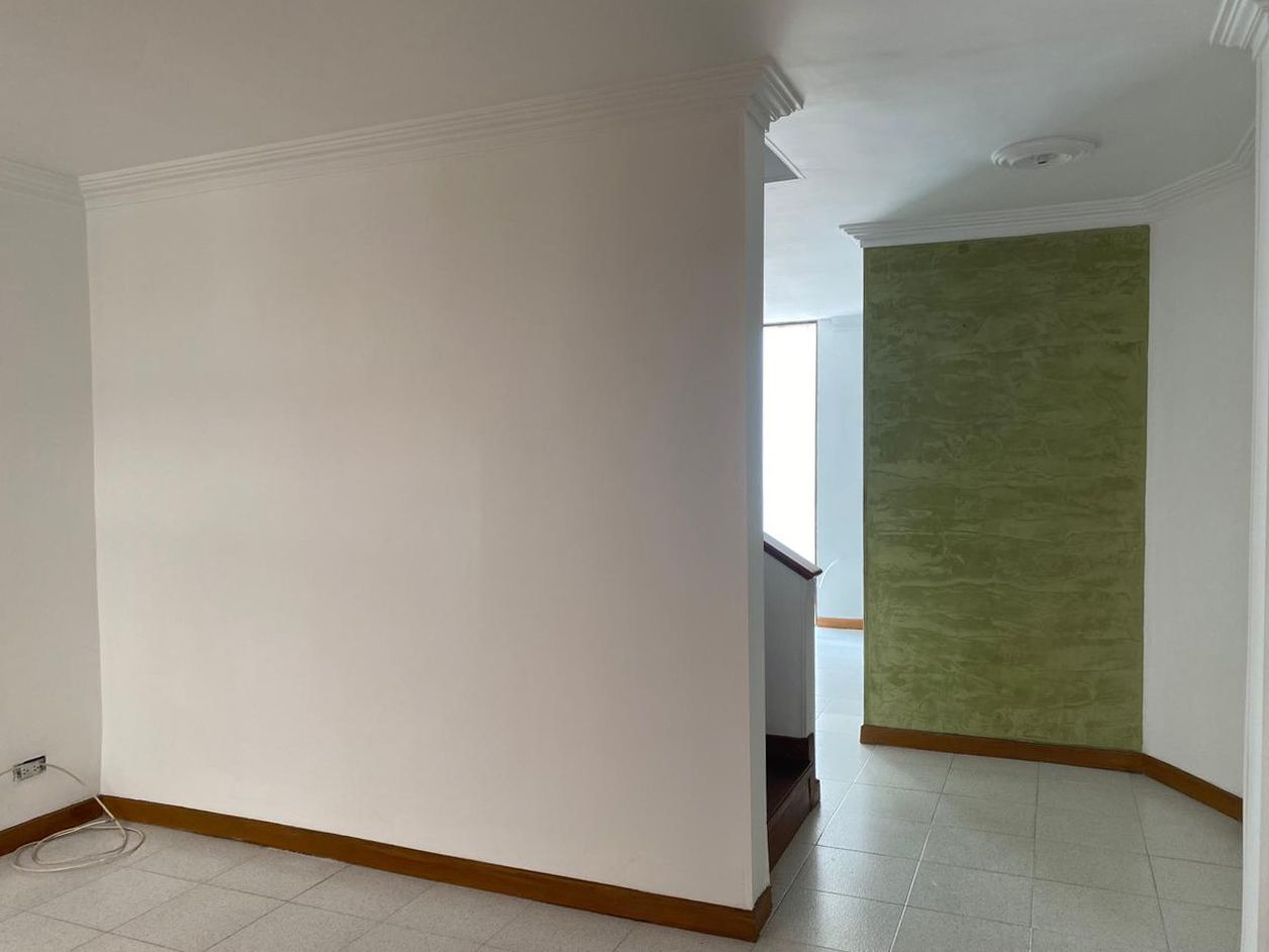 Casa en arriendo Antioquia Envigado La Mesa 91 m2 Habitaciones 4 Baños 4 Garajes 2 Precio $3450000