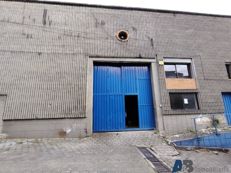 Bodega en arriendo Antioquia Sabaneta Virgen Del Carmen 560 m2 Habitaciones 0 Baños 4 Garajes 0 Precio $19600000