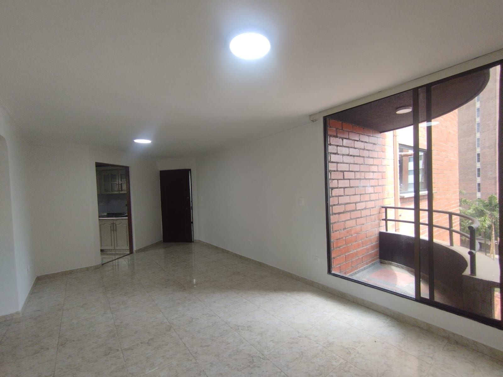 Apartamento en arriendo Risaralda Pereira Los Angeles 86 m2 Habitaciones 3 Baños 2 Garajes 2 Precio $2550000