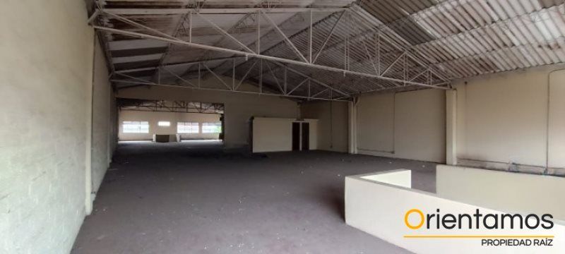 Bodega en arriendo Antioquia Medellín Colombia 1500 m2 Habitaciones 0 Baños 10 Garajes 1 Precio $42000000