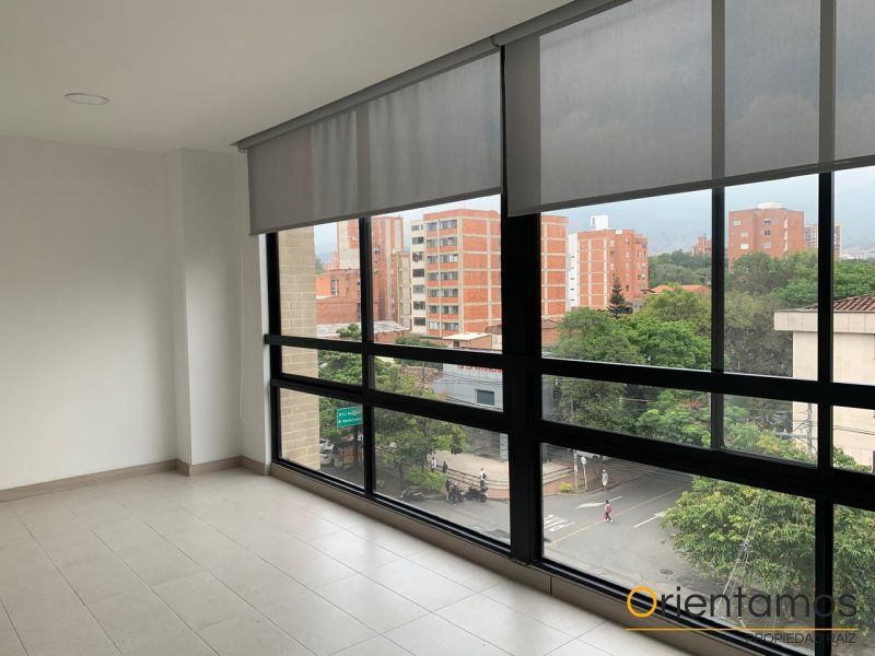 Oficina en arriendo Antioquia Medellín Estadio 34 m2 Habitaciones 0 Baños 1 Garajes 0 Precio $2300000