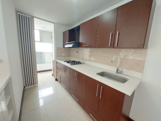 Apartamento en arriendo Antioquia Medellín Castropol 84 m2 Habitaciones 3 Baños 2 Garajes 2 Precio $3500000