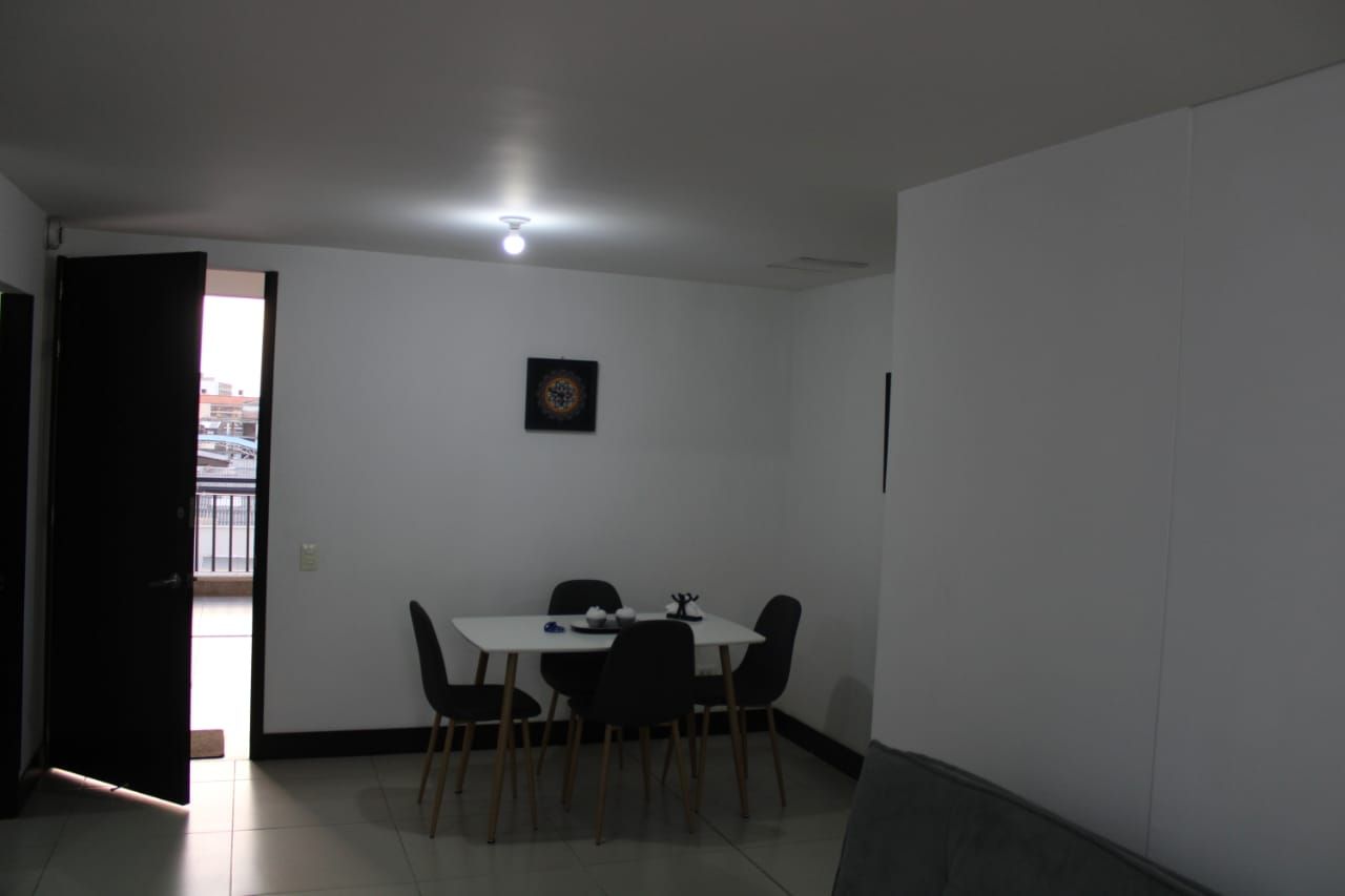 Apartaestudio en venta Risaralda Pereira Circunvalar 53 m2 Habitaciones 1 Baños 2 Garajes 2 Precio $290000000