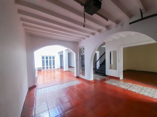 Casa en venta Antioquia Medellín Los Angeles 250 m2 Habitaciones 8 Baños 5 Garajes 1 Precio $1050000000